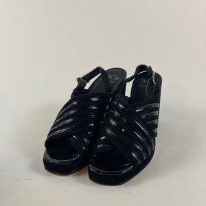 No. 6 Store Lola Heel